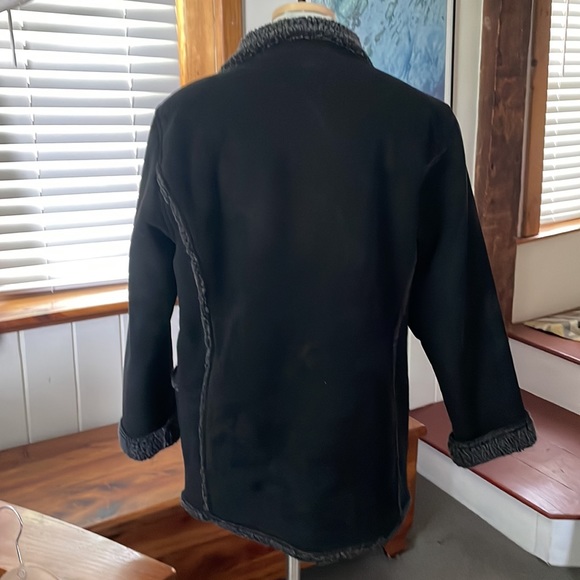 L.L. Bean coat - Picture 3 of 14